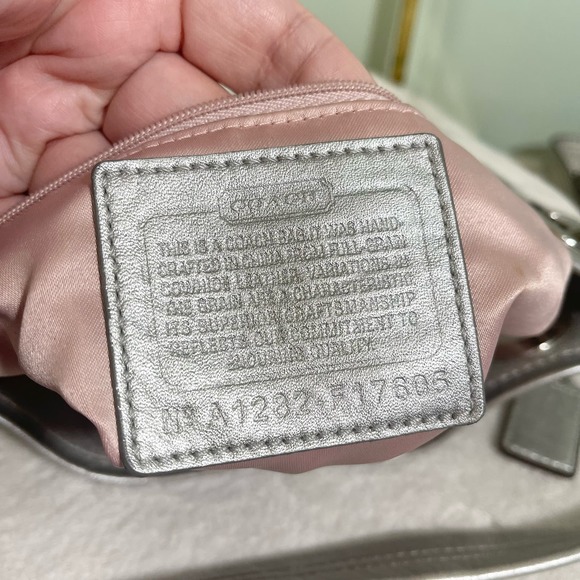 Vintage Coach Ashley White Silver Leather Convertible Crossbody Shoulder Handbag - Picture 11 of 15